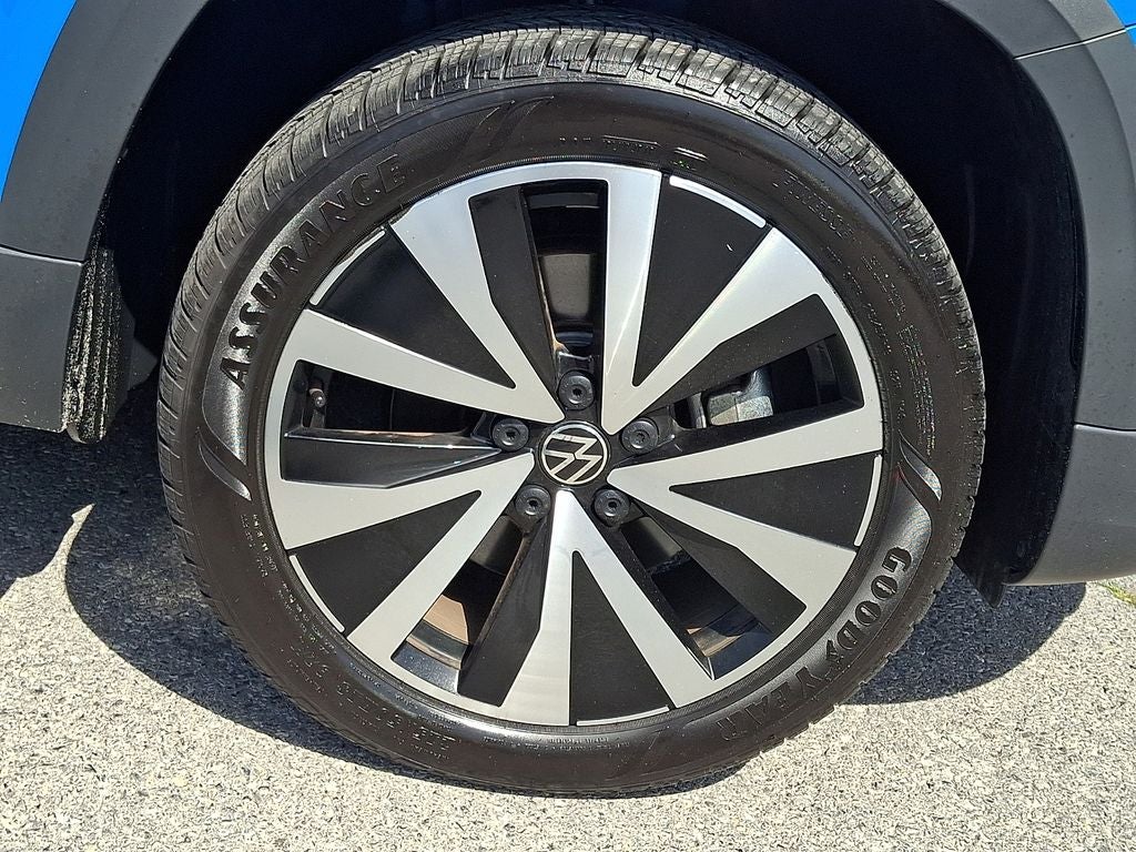 2023 Volkswagen Taos 1.5T SE