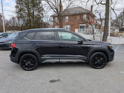 2023 Volkswagen Taos 1.5T SE