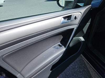 2017 Volkswagen Golf S