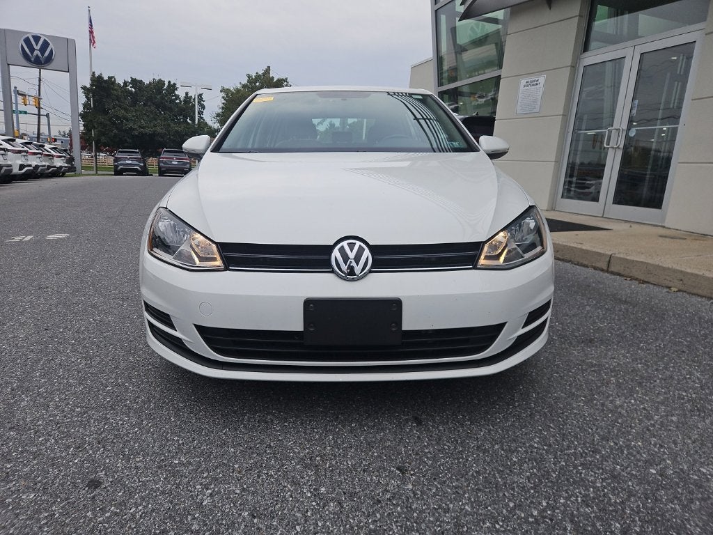 2015 Volkswagen Golf TDI S 4-Door