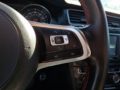 2017 Volkswagen Golf GTI Sport