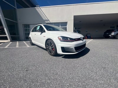 2017 Volkswagen Golf GTI Sport