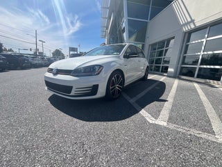 2017 Volkswagen Golf GTI Sport