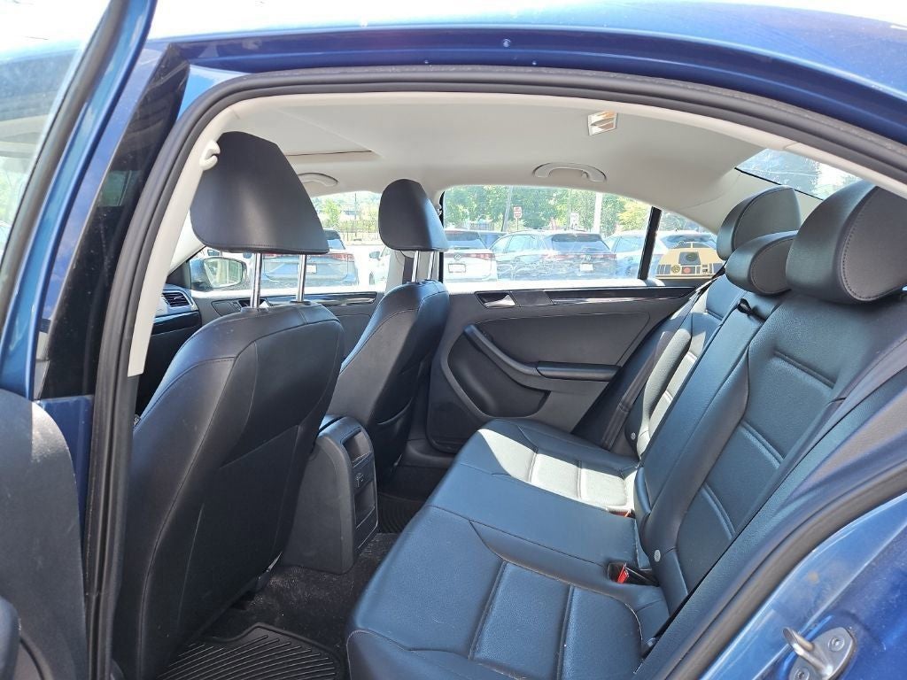 2017 Volkswagen Jetta 1.8T SEL