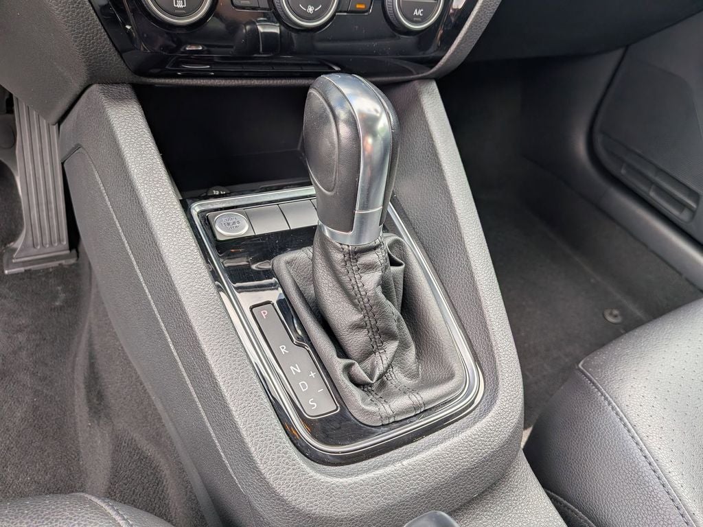 2017 Volkswagen Jetta 1.8T SEL