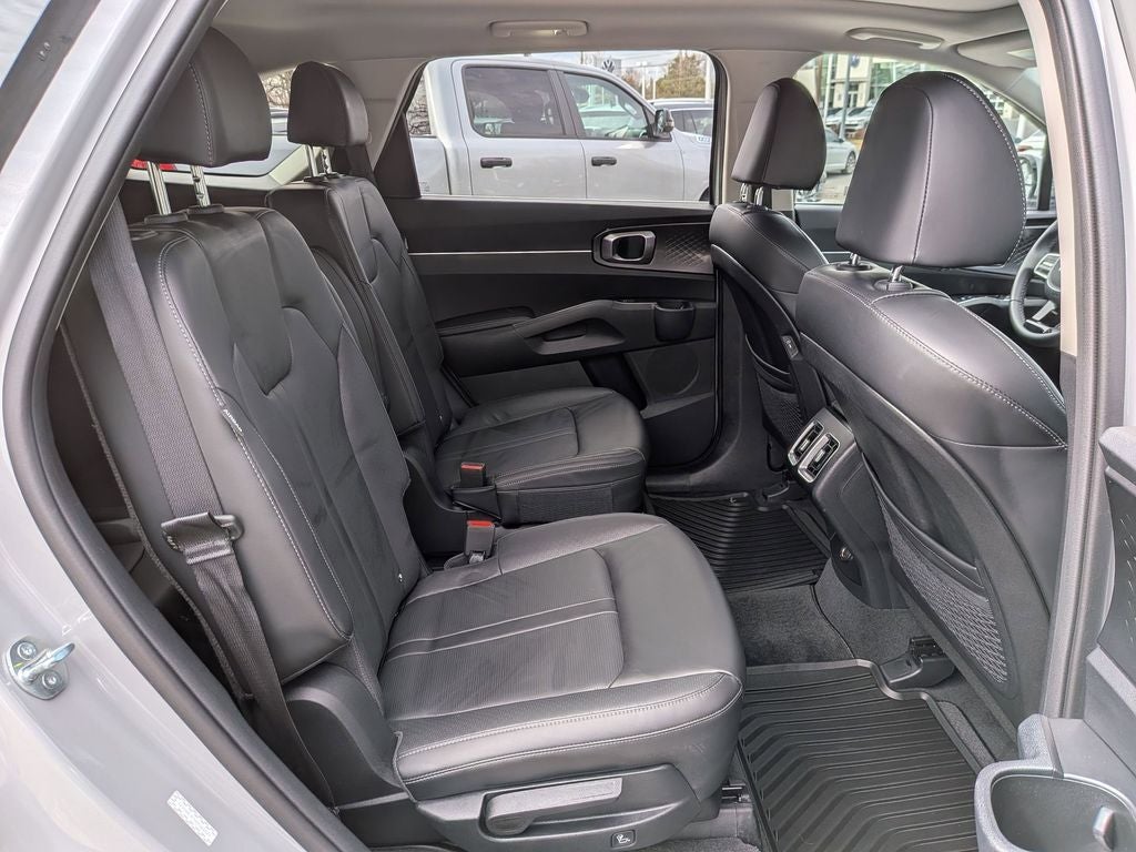 2025 Kia Sorento EX