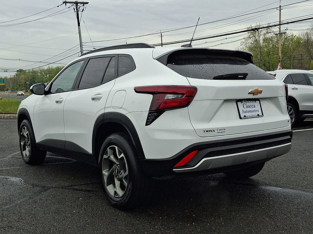 2025 Chevrolet Trax LT
