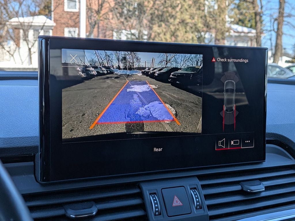 2023 Audi Q5 40 Premium quattro