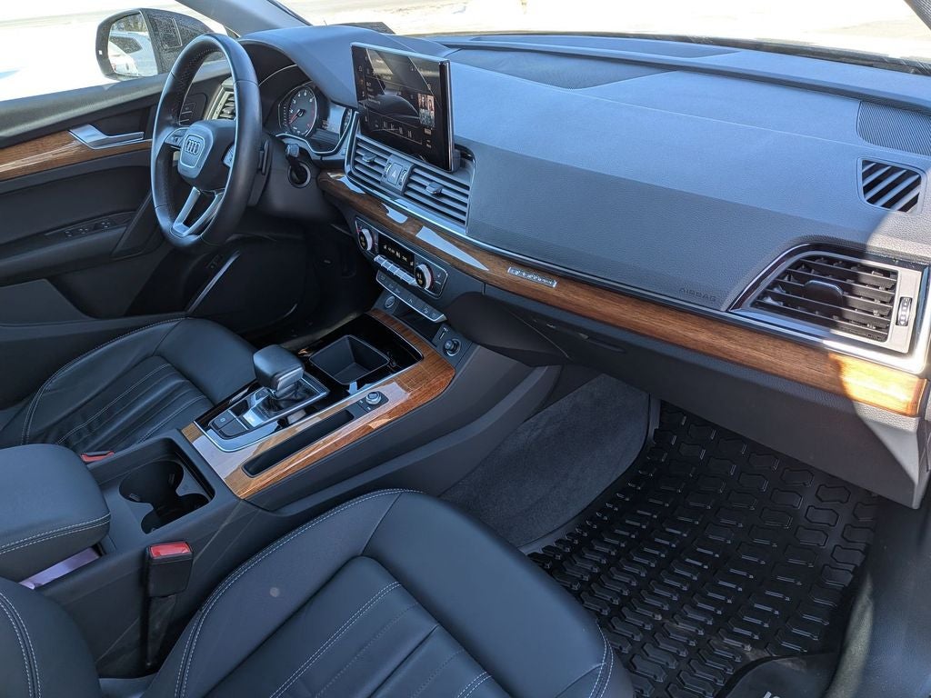 2023 Audi Q5 40 Premium quattro