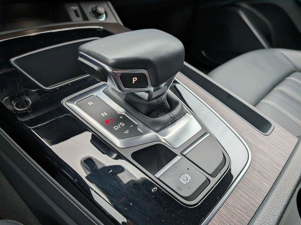 2023 Audi Q5 45 S line Premium quattro