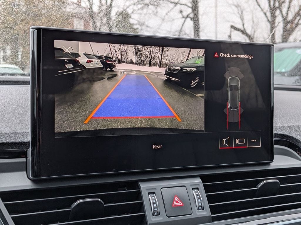 2023 Audi Q5 45 S line Premium quattro