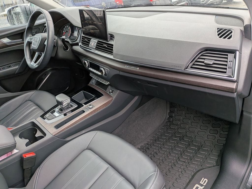 2023 Audi Q5 45 S line Premium quattro