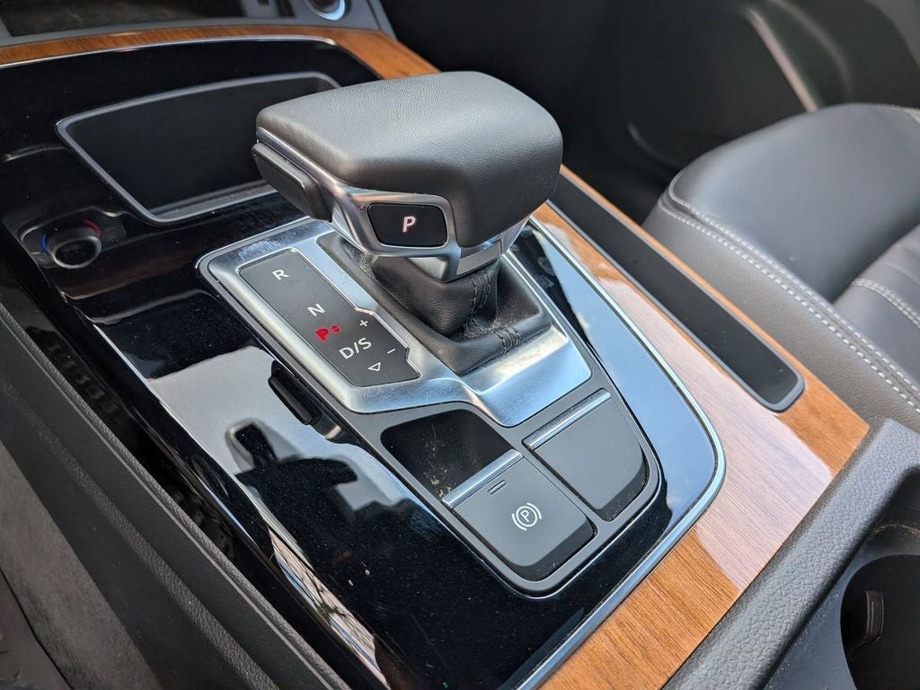 2023 Audi Q5 45 S line Premium quattro