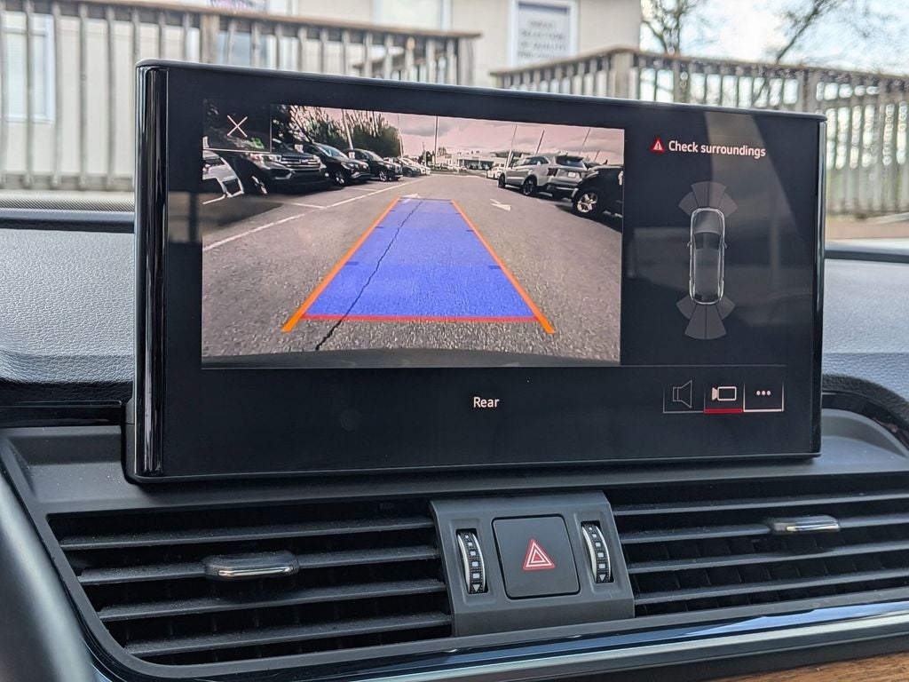 2023 Audi Q5 45 S line Premium quattro