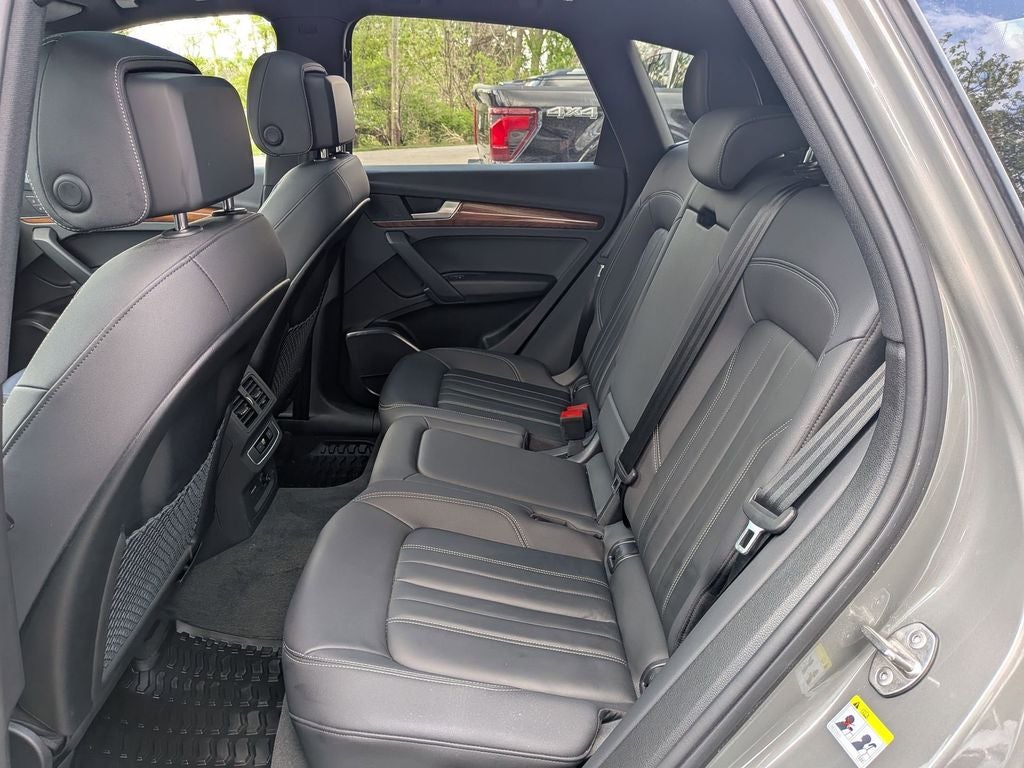 2023 Audi Q5 45 S line Premium quattro