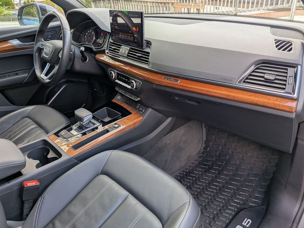 2023 Audi Q5 45 S line Premium quattro