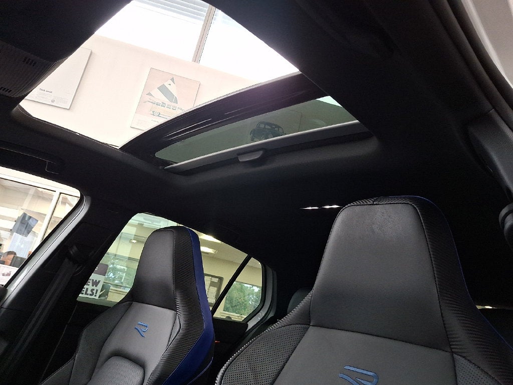 2022 Volkswagen Golf R 2.0T