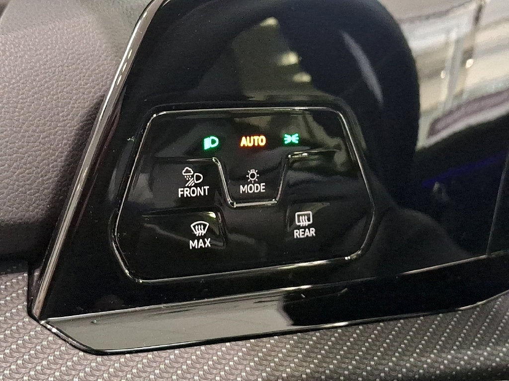 2022 Volkswagen Golf R 2.0T