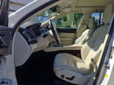 2019 Volvo XC90 T6 Momentum
