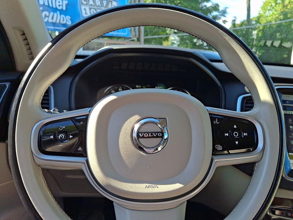 2019 Volvo XC90 T6 Momentum