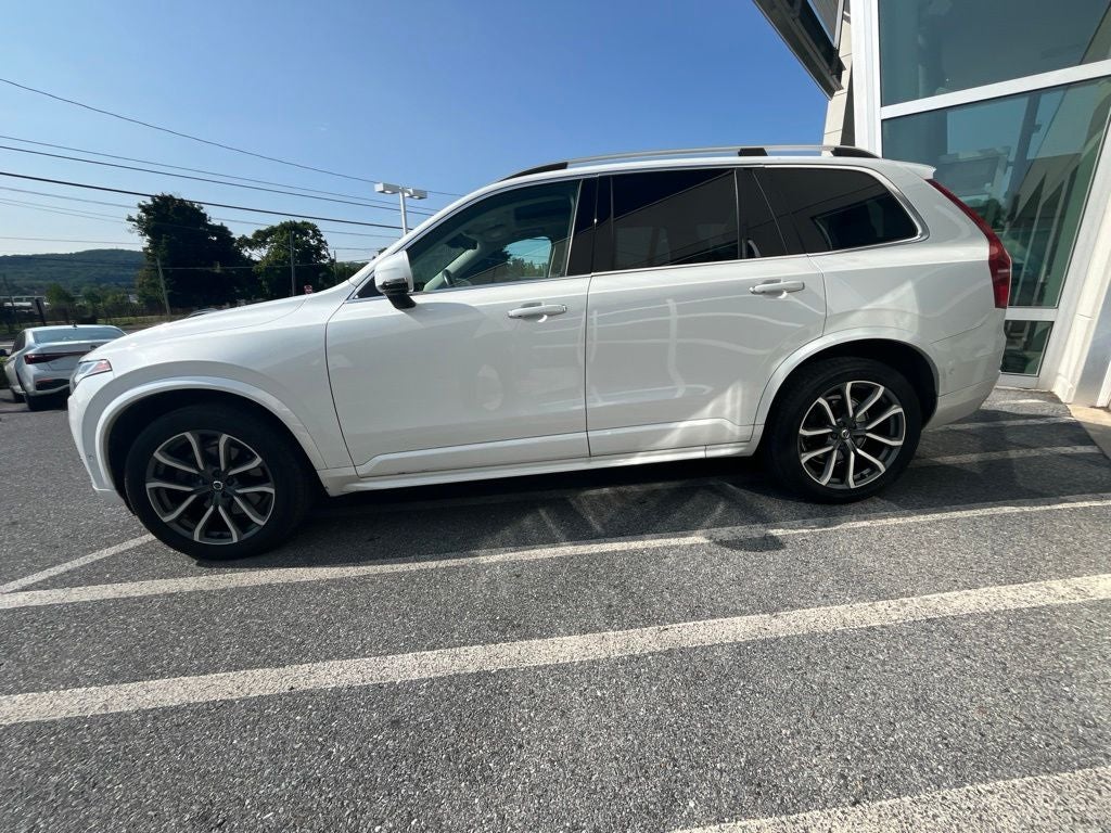 2019 Volvo XC90 T6 Momentum