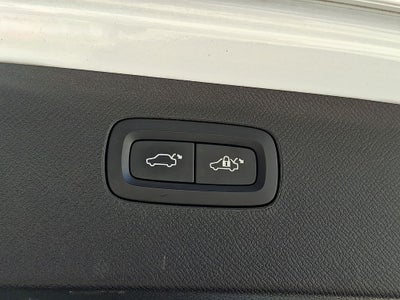 2019 Volvo XC90 T6 Momentum