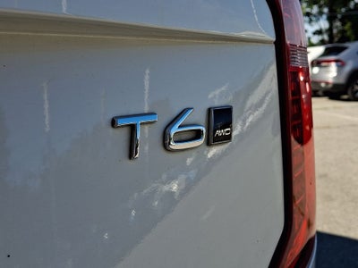 2019 Volvo XC90 T6 Momentum