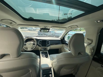 2019 Volvo XC90 T6 Momentum