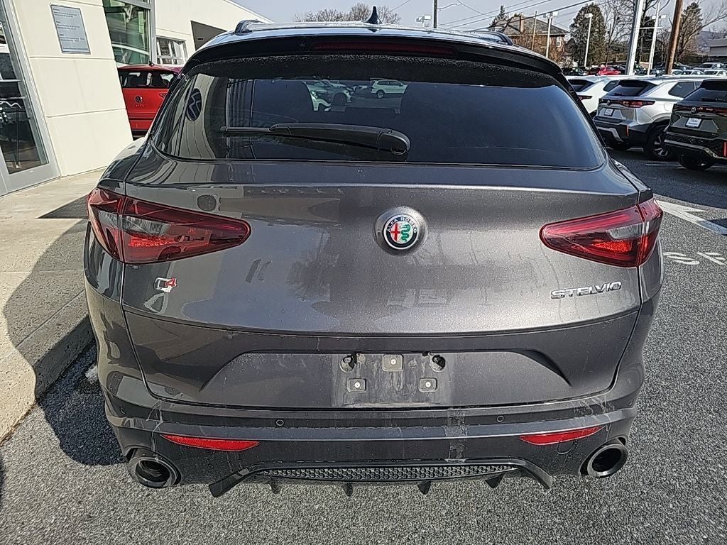2023 Alfa Romeo Stelvio Veloce