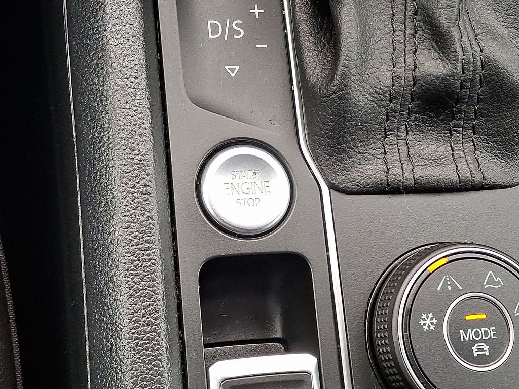 2020 Volkswagen Atlas Cross Sport 3.6L V6 SE w/Technology 4Motion