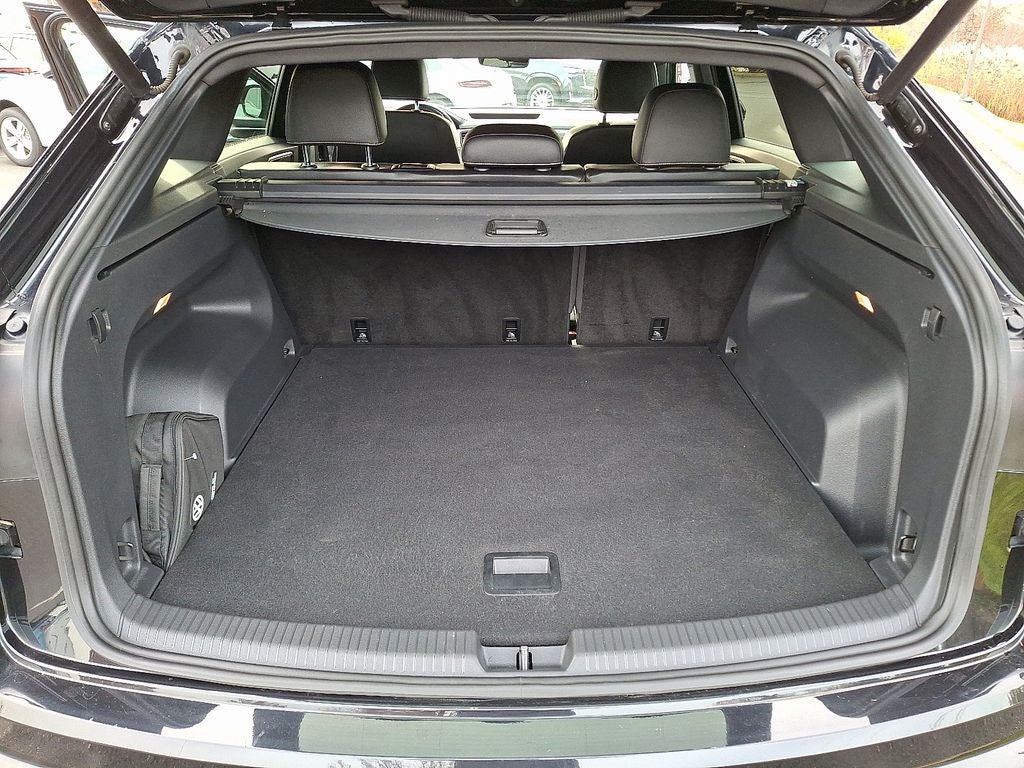 2020 Volkswagen Atlas Cross Sport 3.6L V6 SE w/Technology 4Motion