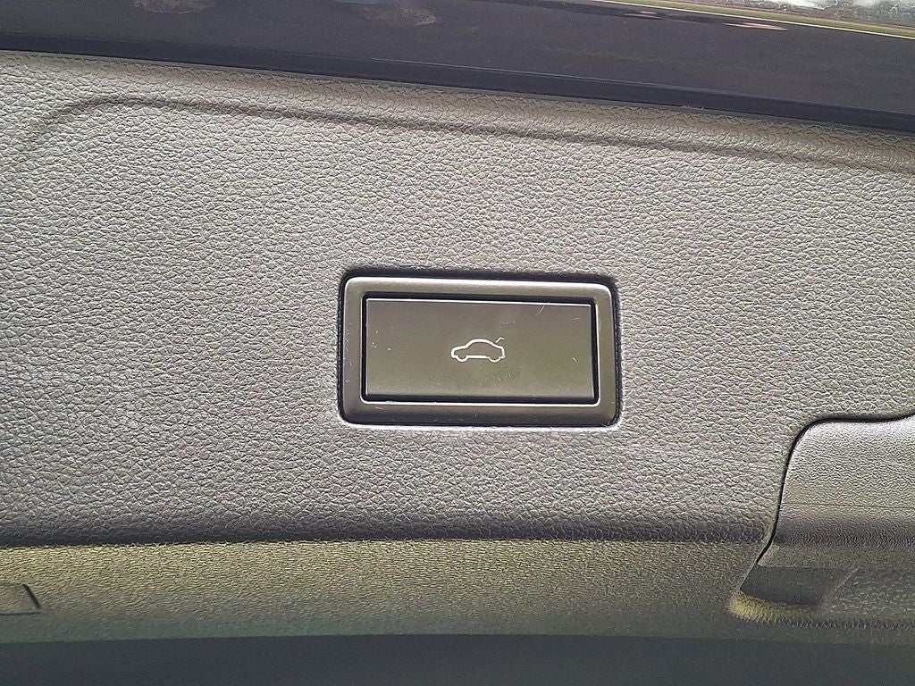 2020 Volkswagen Atlas Cross Sport 3.6L V6 SE w/Technology 4Motion