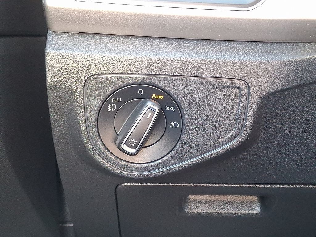 2018 Volkswagen Atlas 2.0T SE w/Technology