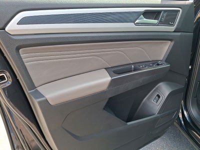 2023 Volkswagen Atlas 3.6L V6 SEL Premium R-Line