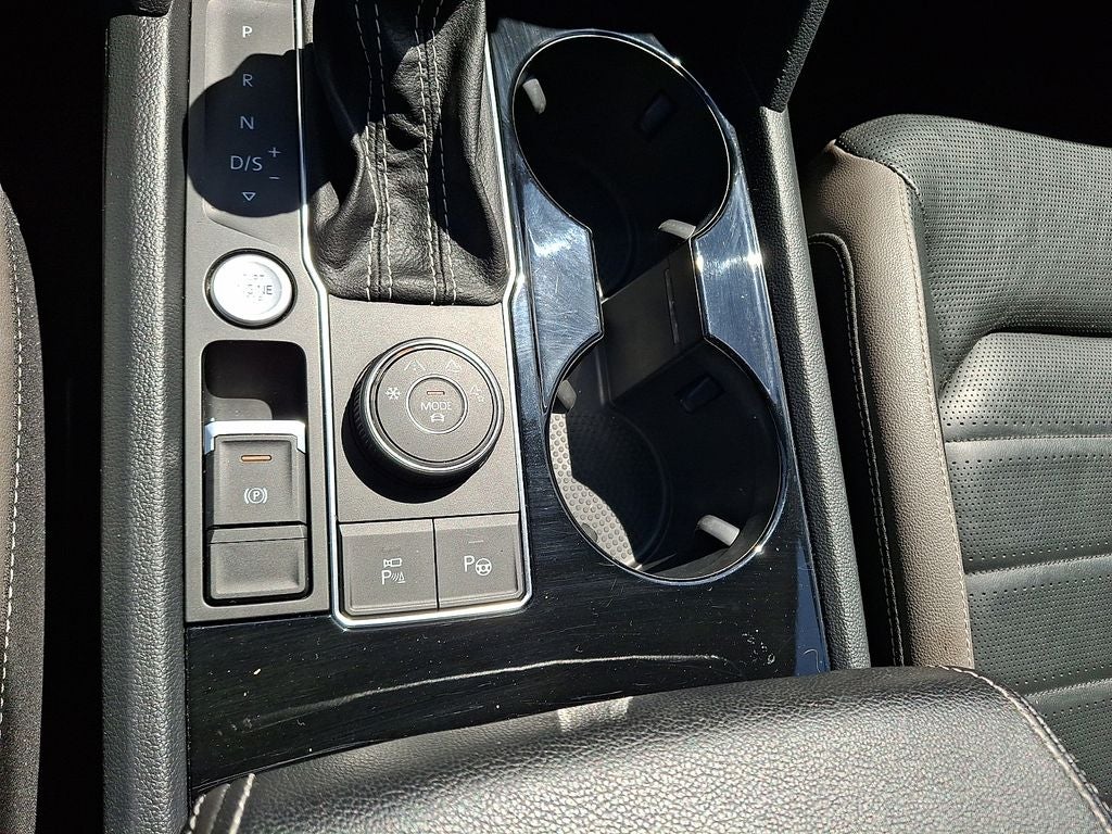 2023 Volkswagen Atlas 3.6L V6 SEL Premium R-Line