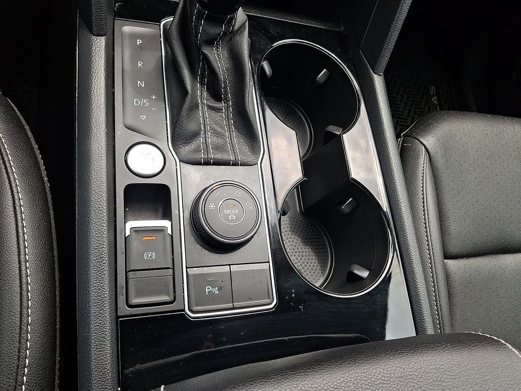 2023 Volkswagen Atlas 2.0T SE w/Technology