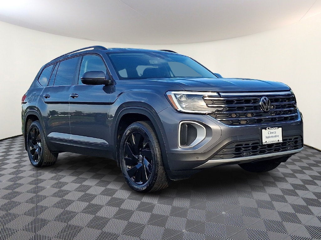 2024 Volkswagen Atlas 2.0T SE w/Technology