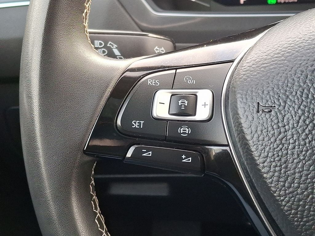 2021 Volkswagen Tiguan 2.0T SEL