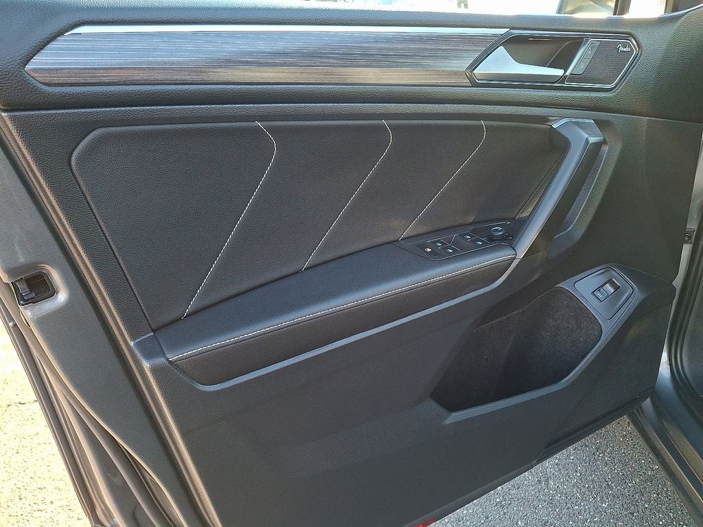 2022 Volkswagen Tiguan 2.0T SEL R-Line