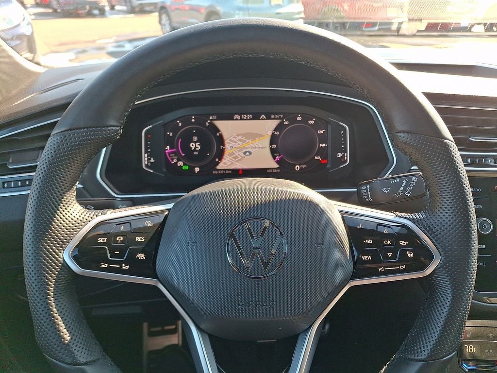 2022 Volkswagen Tiguan 2.0T SEL R-Line