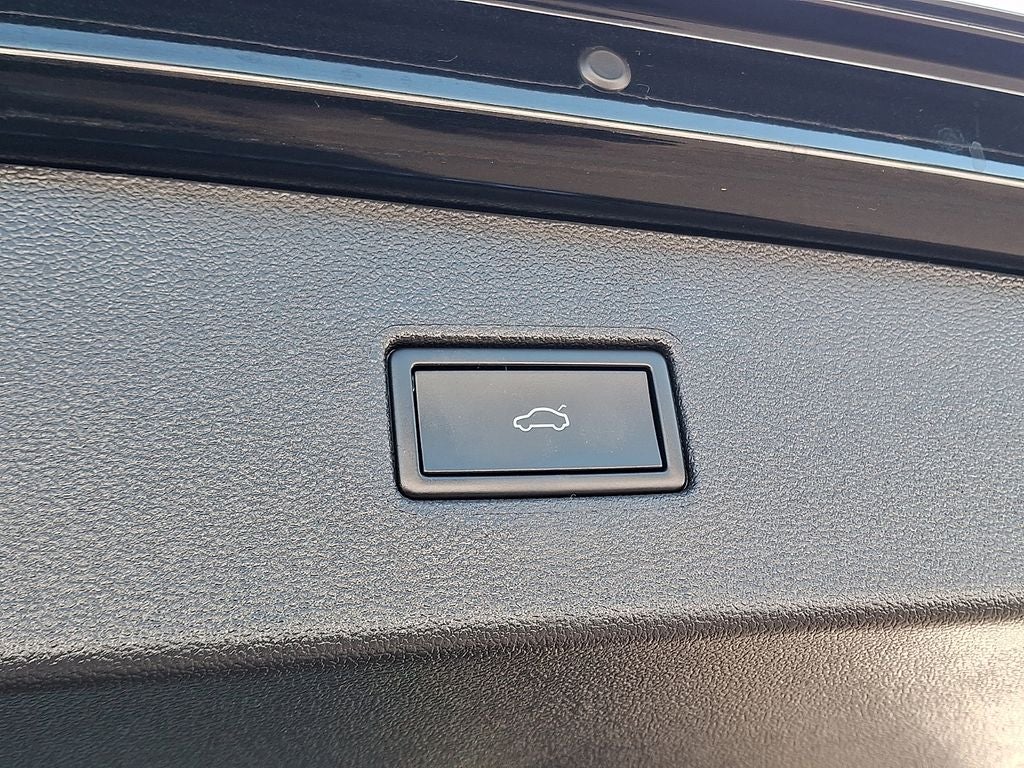 2022 Volkswagen Tiguan 2.0T SEL R-Line