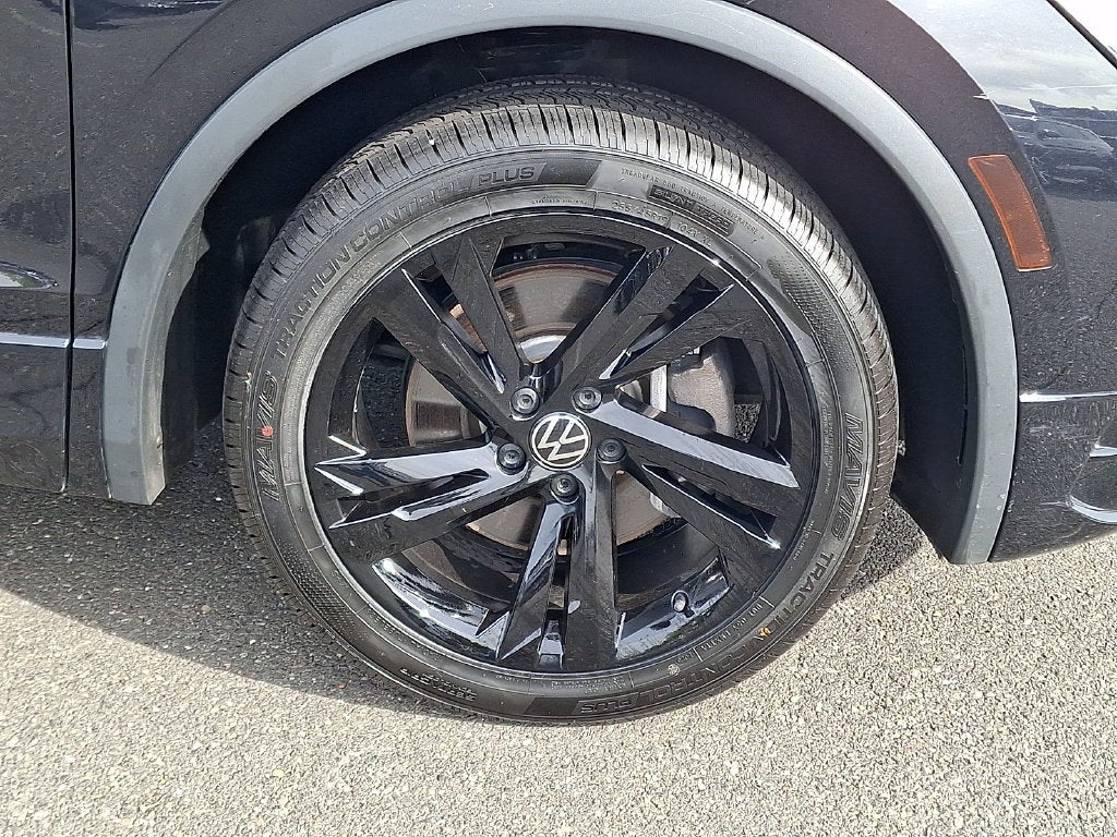 2023 Volkswagen Tiguan 2.0T SE R-Line Black