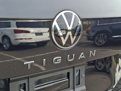 2023 Volkswagen Tiguan 2.0T SE R-Line Black