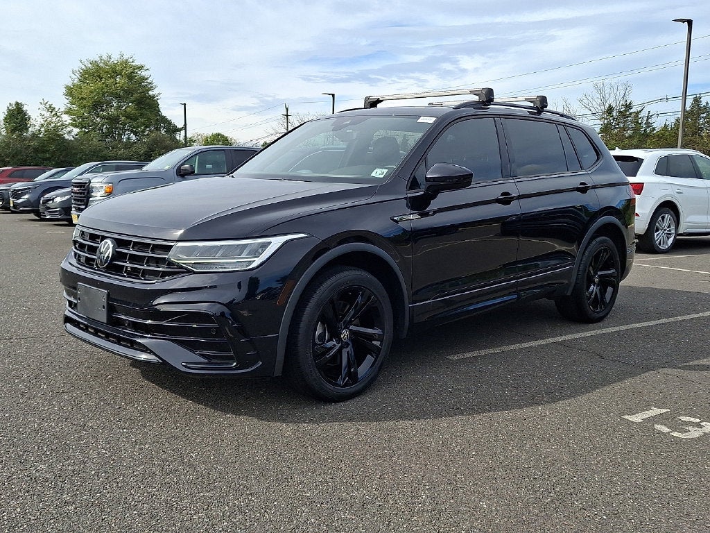 2023 Volkswagen Tiguan 2.0T SE R-Line Black