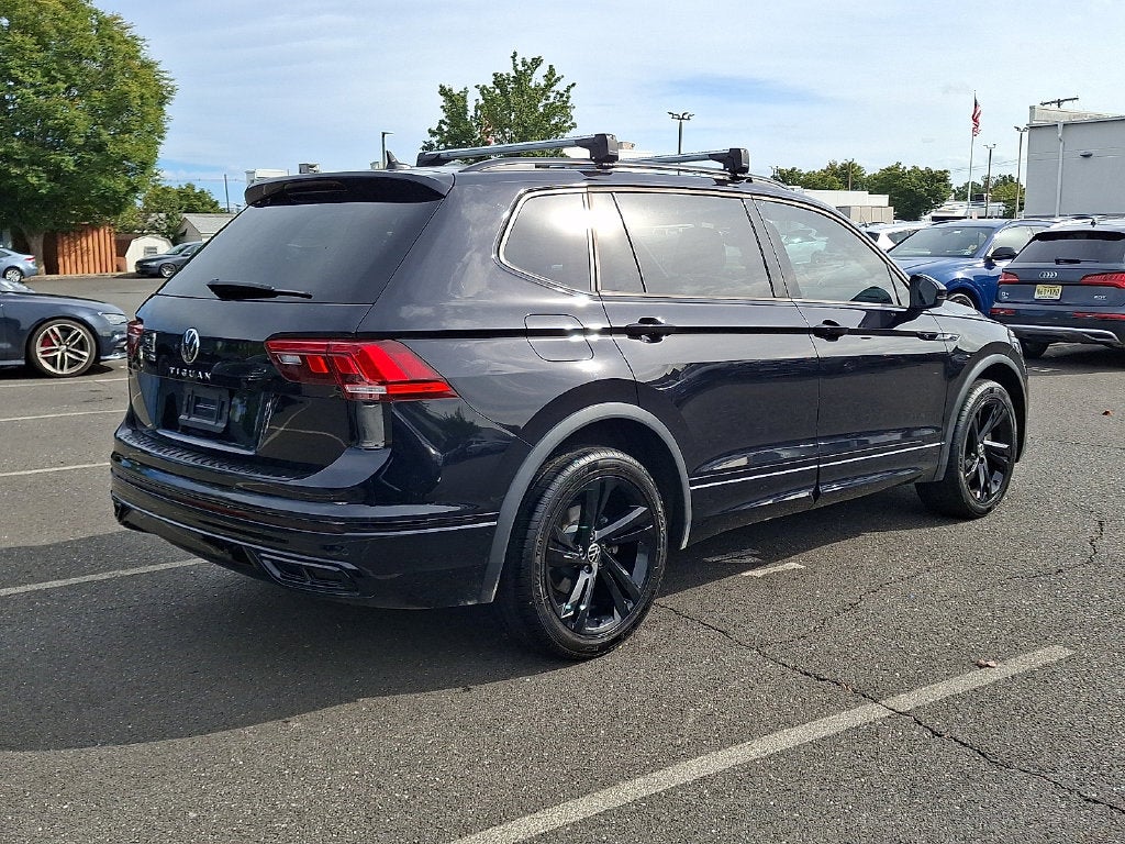 2023 Volkswagen Tiguan 2.0T SE R-Line Black