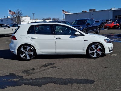 2017 Volkswagen Golf GTI SE
