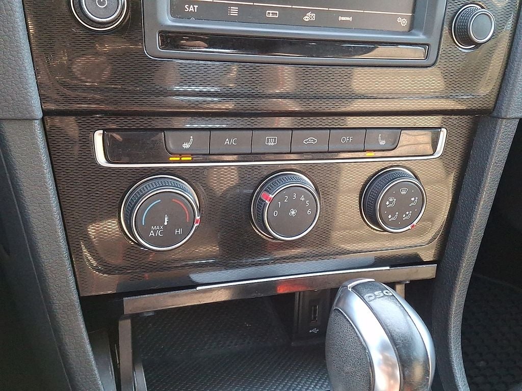 2017 Volkswagen Golf GTI SE