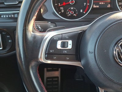 2017 Volkswagen Golf GTI SE