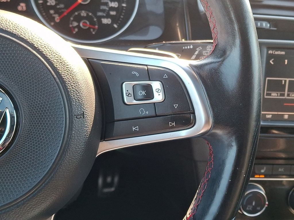 2017 Volkswagen Golf GTI SE