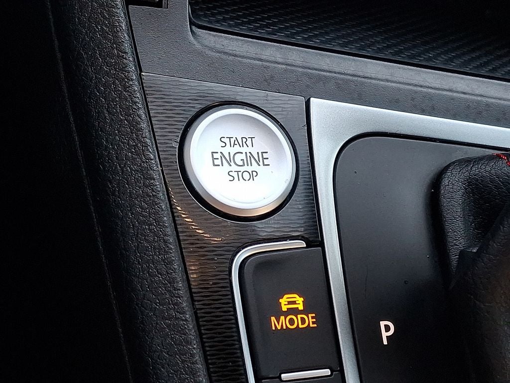 2017 Volkswagen Golf GTI SE